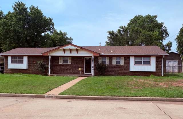 Remodeled 3 Bed, 2 Bath Home for Lease in SW OKC - Corner Lot Gem! photos photos