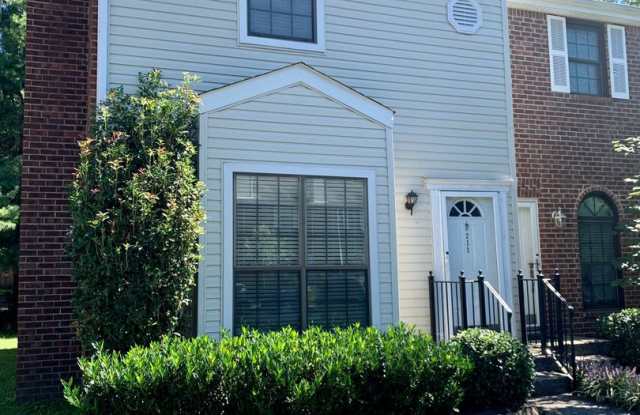 Convenient Bellevue Townhome - 211 Wynbrook Court, Nashville, TN 37221