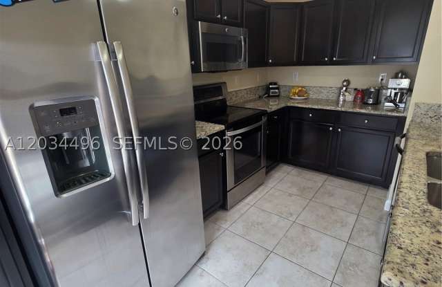 9424 SW 171st Pl Gallery 2