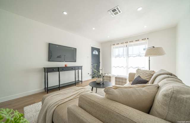 4339 WAIKIKI DR Gallery 4