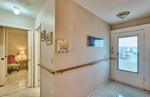 2804 Crosley Drive E Gallery 4