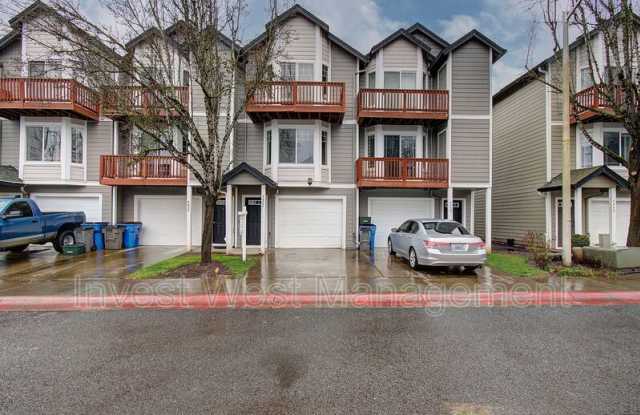 4452 NE Nicholson Loop photos photos