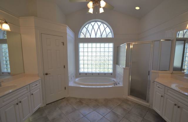 8112 Belshire Dr Gallery 4