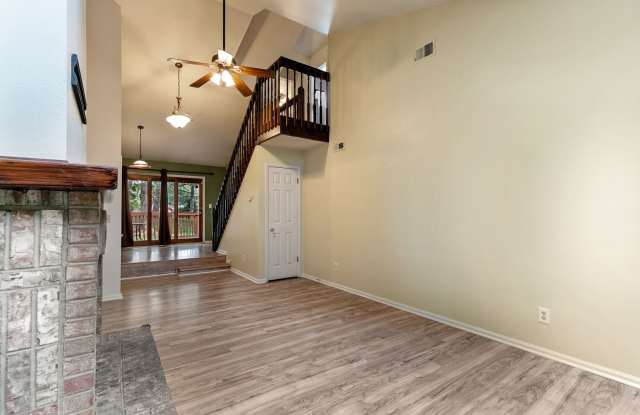 End-Unit Townhome with Open Space in Central Fort Collins Gallery 4