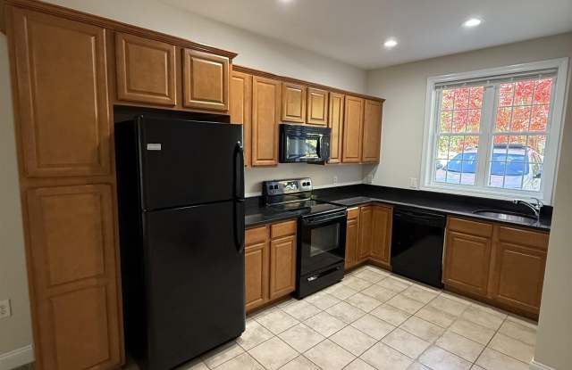 41 Clancy Drive - 41 Clancy Drive, Dover, NH 03820