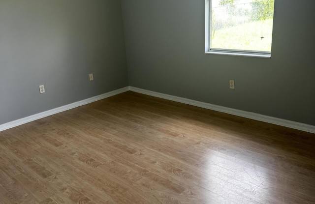 1021 SW Dubois Avenue Gallery 4