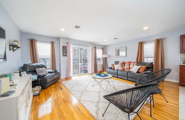 171 HALLADAY ST photos photos