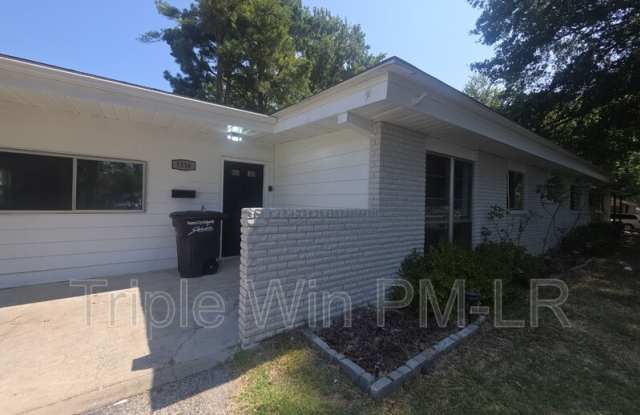 1516 Gregory St Gallery 2
