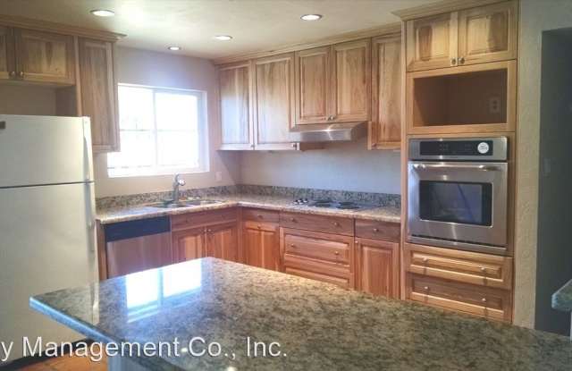 3430 W. Seldon Ln. Gallery 3