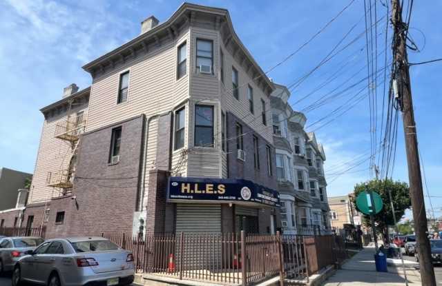 840 Mt Prospect Ave - 840 Mount Prospect Avenue, Newark, NJ 07104