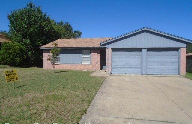 5713 MacNeill - 5713 Macneill Dr, Haltom City, TX 76148
