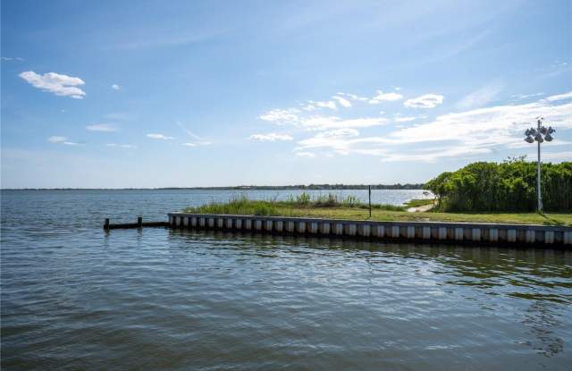 27 Canvasback Lane - 27 Canvasback Lane, East Quogue, NY 11942