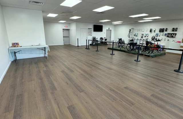 9325 OLD BUSTLETON Avenue unit: 3 photos photos