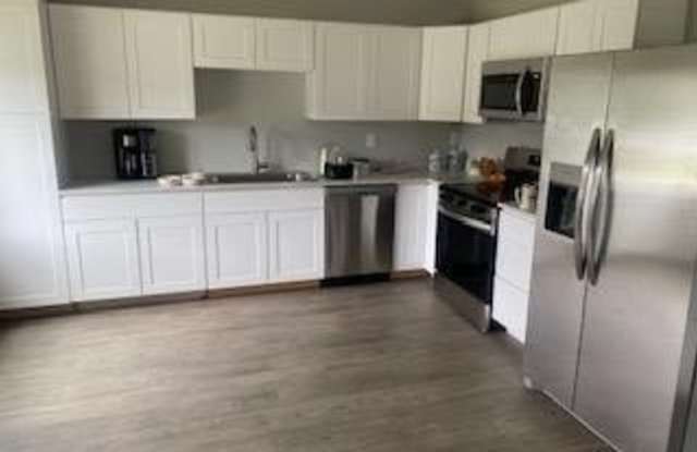 813 S READING AVENUE photos photos