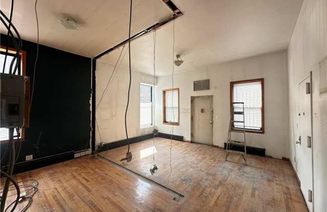 364 Hooper Street Gallery 4