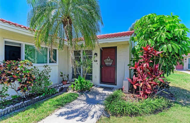 2121 PUEBLO CIRCLE photos photos