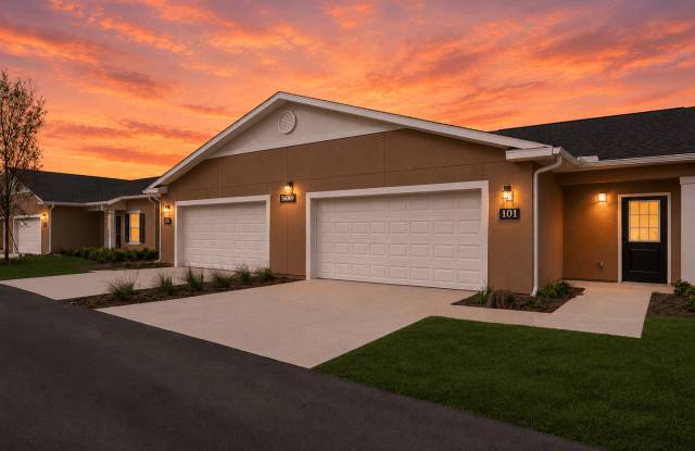 Summer Pointe Village Gallery 3