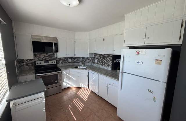 3 Bedroom Townhouse in Wilson School District Gallery 4