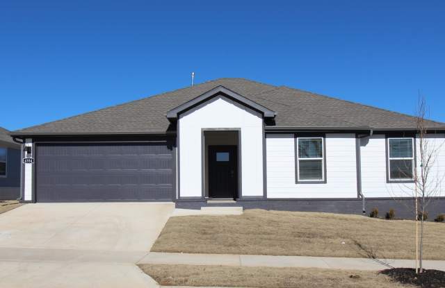4554 West Canyon Run Drive Gallery 1