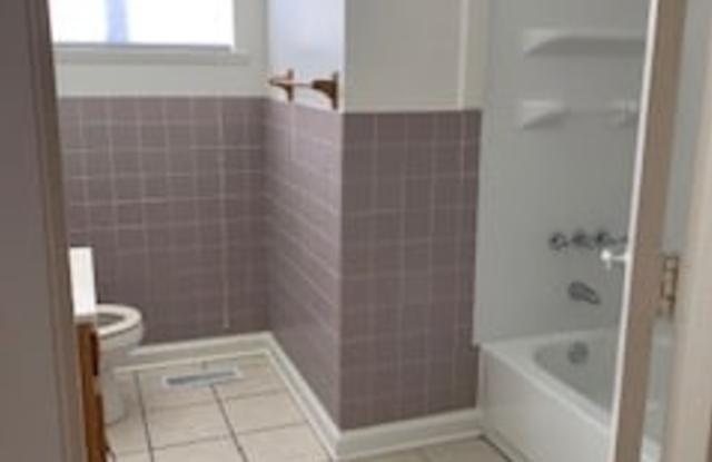 1260 Chanute photos photos