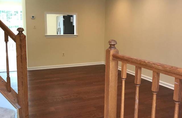 6307 CHIMNEY WOOD COURT Gallery 2