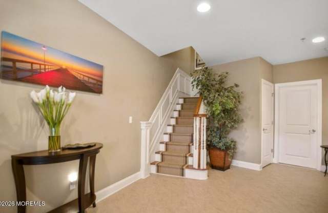 204 Villa Drive Gallery 3