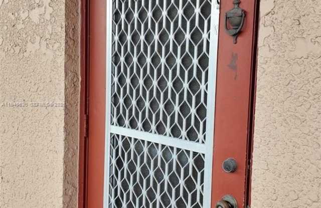 7220 Lake Cir Dr photos photos