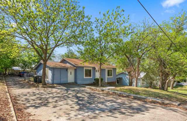 3 Bedroom Home One Block away from TXST! photos photos