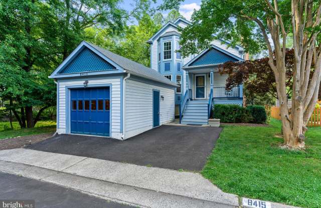 8415 HOLLIS LANE - 8415 Hollis Lane, Dunn Loring, VA 22182