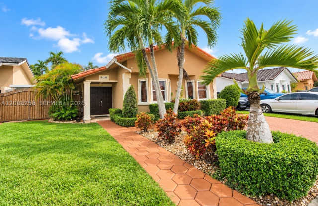 14590 SW 51st St Gallery 3