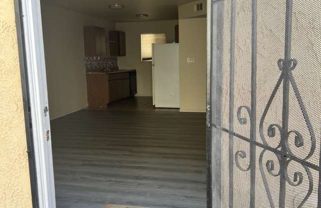 506 Coronado Avenue Gallery 2