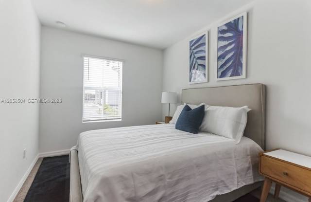 4387 Boatman Street Gallery 4
