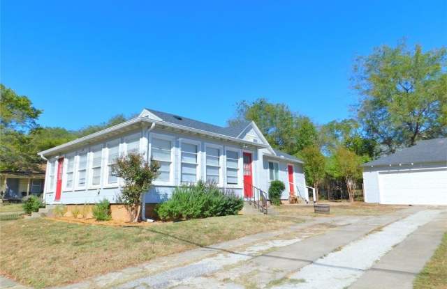 216 Maple Street - 216 Maple Street, Denton, TX 76201