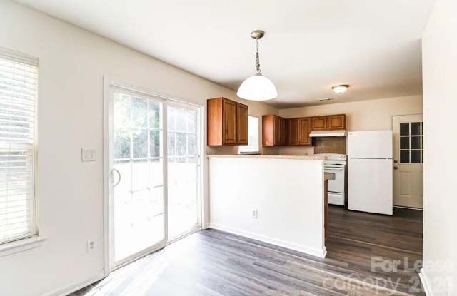 433 Glencroft Drive Gallery 4
