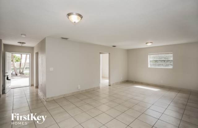 771 Northwest 183rd Drive Gallery 4