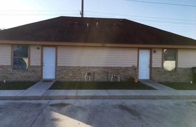 413 N Rockport Street photos photos