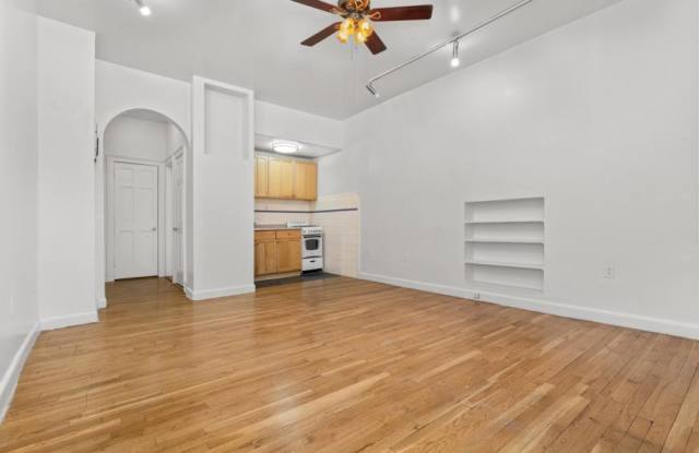 210 East 31st Street - 210 East 31st Street, New York City, NY 10016 210 East 31st Street - 210 East 31st Street, New York City, NY 10016