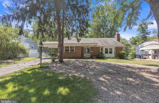 8014 KARL *** ROAD - 8014 Karl Road, Fort Hunt, VA 22308