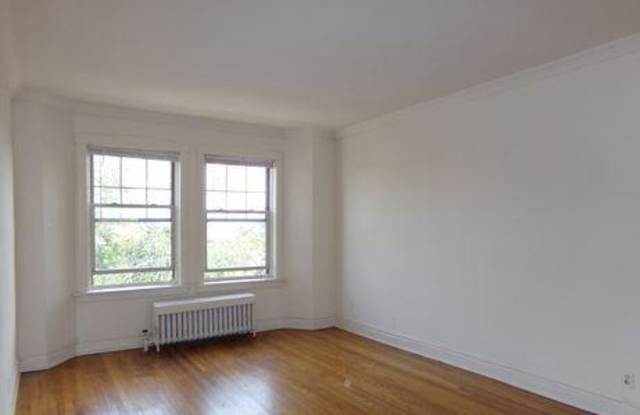 1051 West North Shore Gallery 1