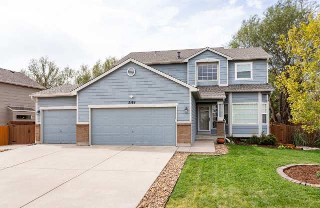 Spacious 4-Bedroom Home with Finished Basement!! Gallery 1