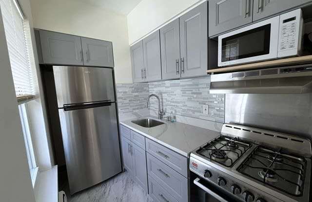 239 Crescent Lane - 239 Crescent Lane, Cliffside Park, NJ 07010