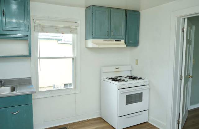 1020 Page St - 2 Bedroom Cottage photos photos 1020 Page St - 2 Bedroom Cottage photos photos