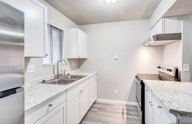 380 Bicentennial Ct.. Gallery 3