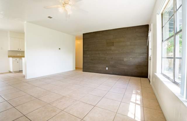 Charming 3-bedroom, 2-bathroom home located in a peaceful cul-du-sac in a great Austin location! photos photos