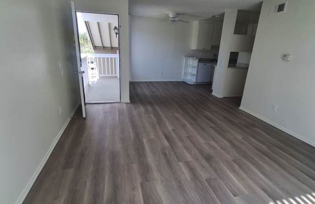 170 Amberway Apartments Gallery 1