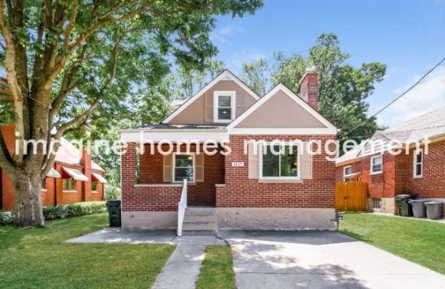3835 Superior Avenue - 3835 Superior Avenue, Silverton, OH 45236