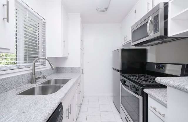 1215 Granville Ave. photos photos