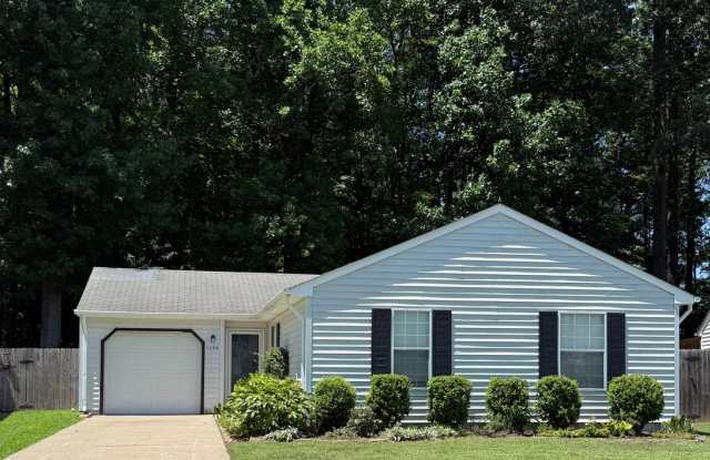 3BD/2BA Home minutes from Dam Neck/Oceana Bases! Updated Throughout! Attached One Car Garage! photos photos