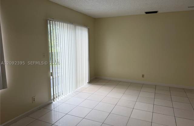 7800 NW 44th Ct Gallery 3
