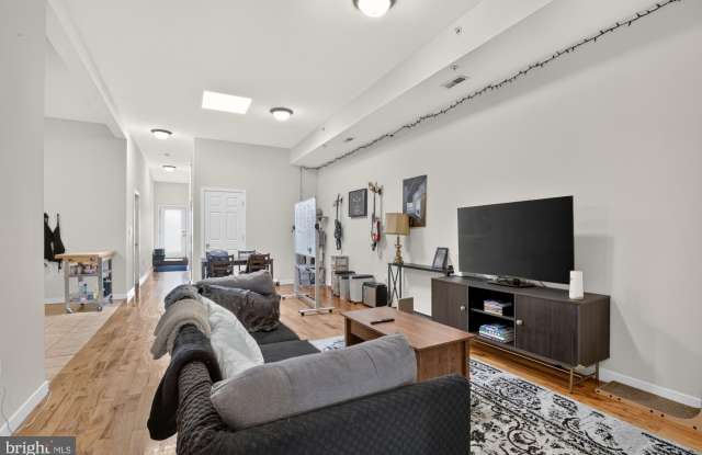 4011 BARING Street Gallery 2
